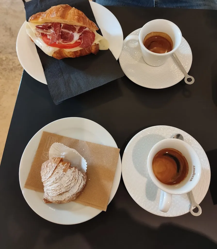 Tammy G_Caffè Centrale_Montefiascone_review