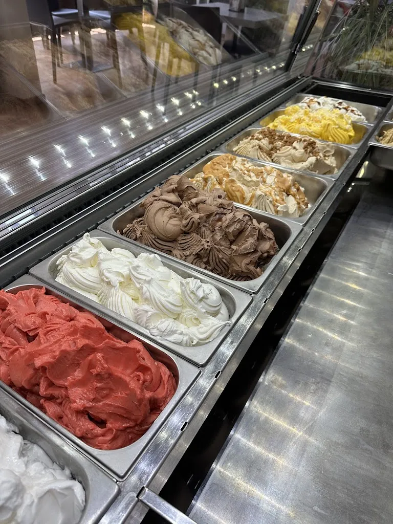 Il Cono Gelato da Genni_Montefiascone_slider_image_1