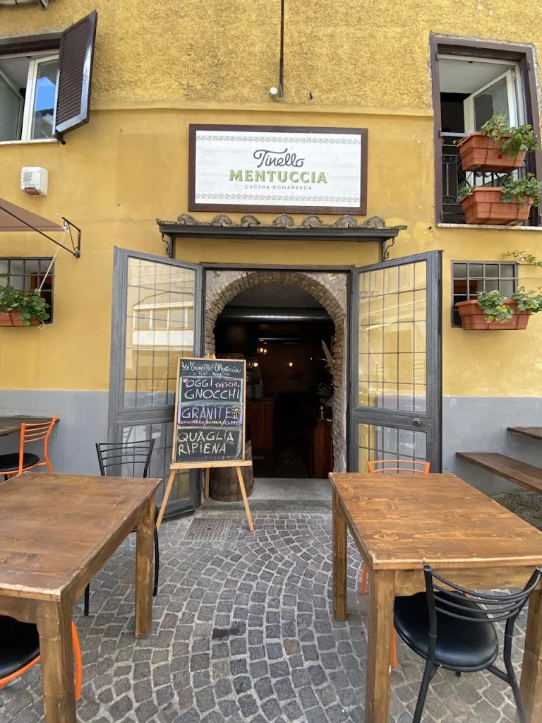 Tinello Mentuccia restaurant in Monterotondo