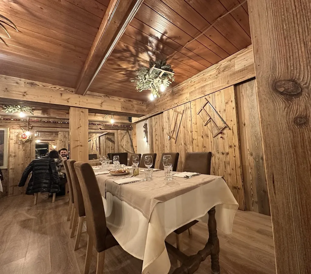 Cantina Du Clou restaurant in Arvier