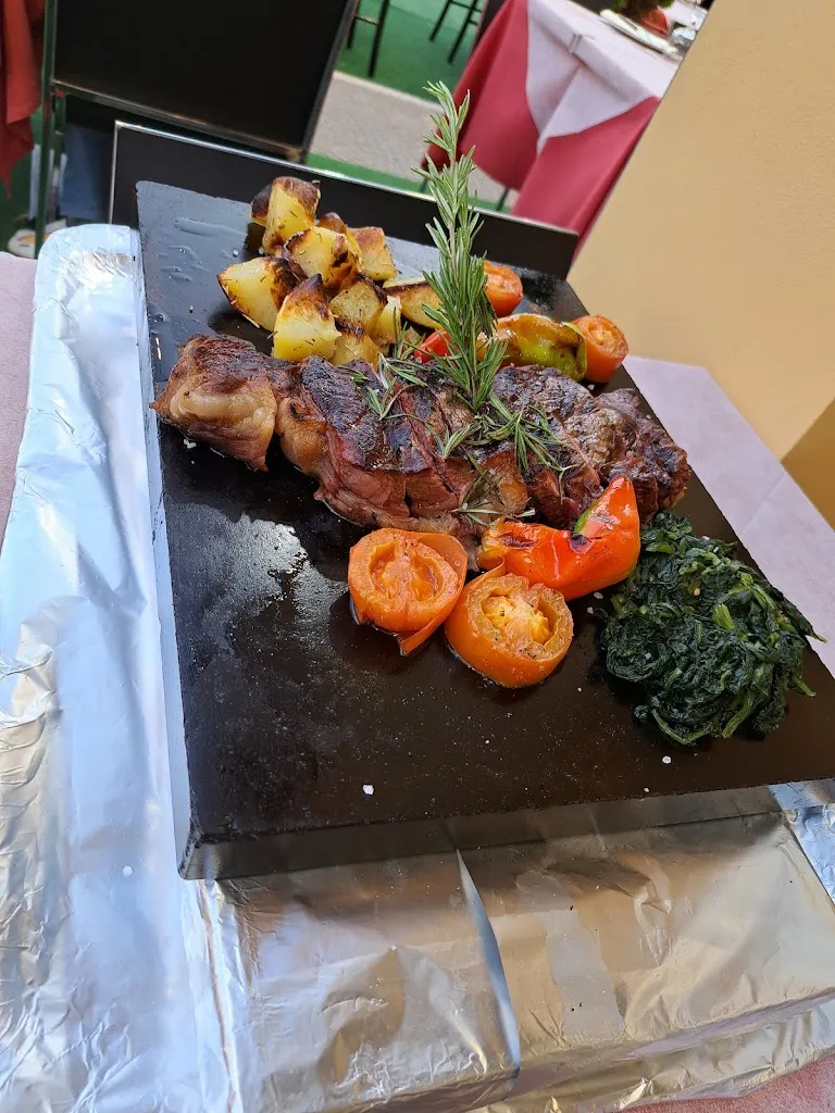 Sokratis Repanidis_IL TORO ROSSO_Monterotondo_review