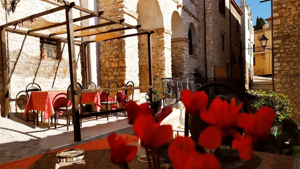 Ristorante Amici della Locanda al Palazzo Savelli Castello di Moricone restaurant in Moricone