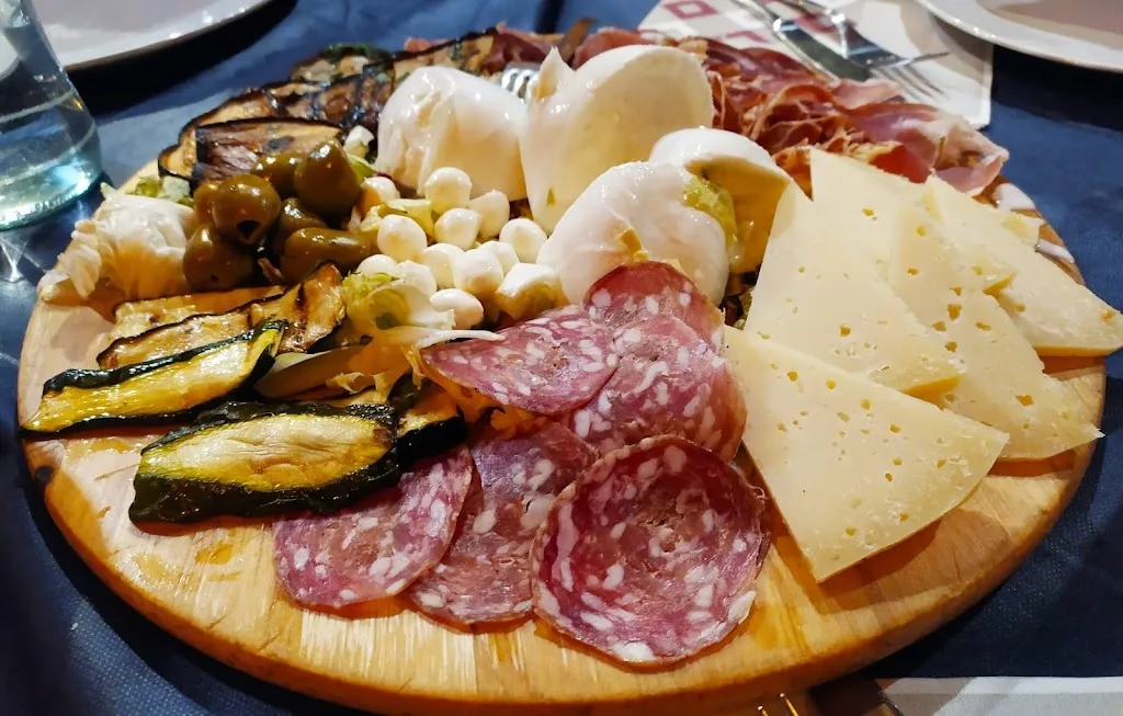 Ristorante Amici della Locanda al Palazzo Savelli Castello di Moricone_Moricone_slider_image_3