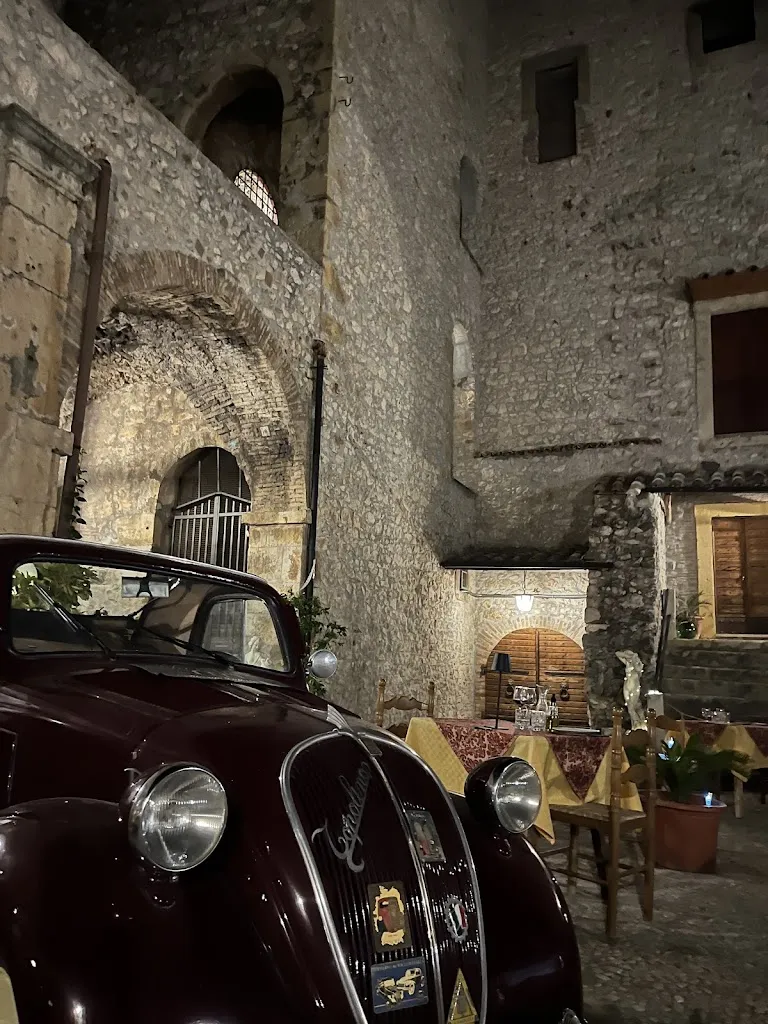 Pablo Nunes Alves_Palazzo Baronale Savelli Castello di Moricone_Moricone_review