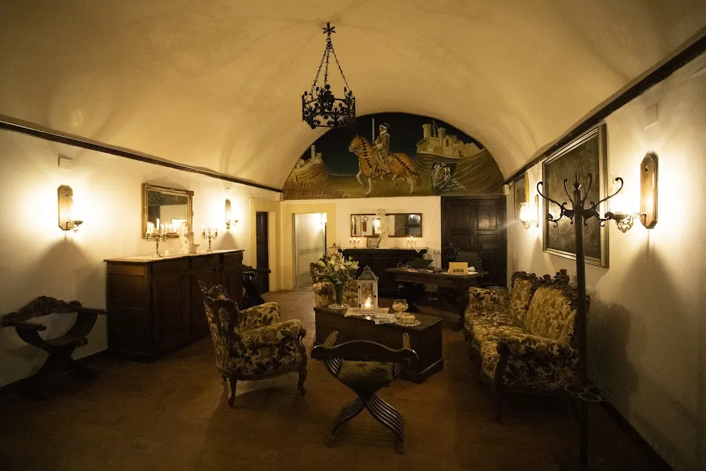 Palazzo Baronale Savelli Castello di Moricone restaurant in Moricone