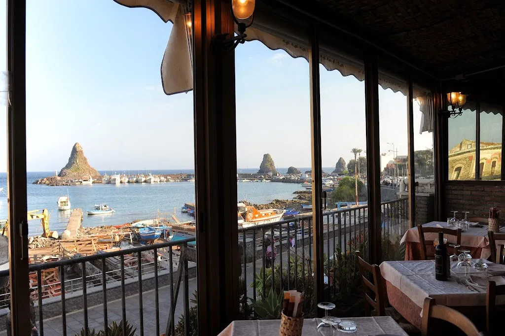 Trattoria Casa del Nespolo restaurant in Nespolo