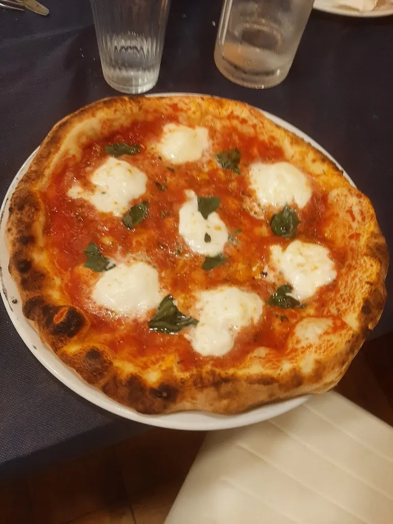 Bar Nespolo, Ristorante Pizzeria Sorelle Lomi_Nespolo_slider_image_2