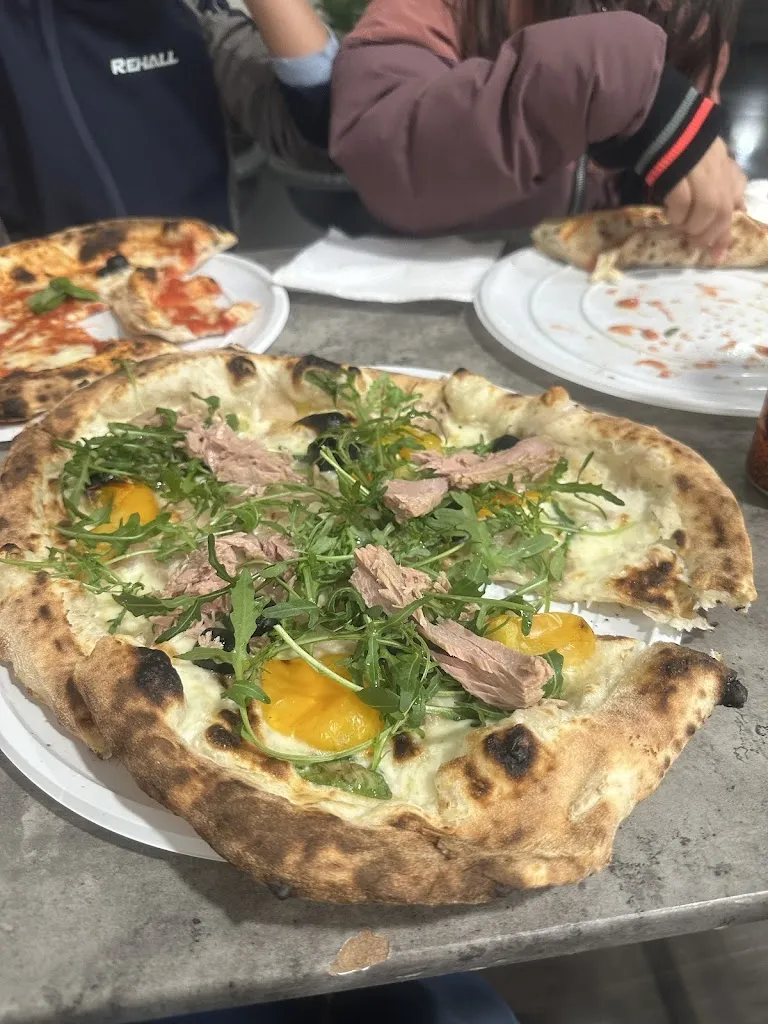 r.r786 Hug_Moschè - Pizzeria Napoletana_Avezzano_review