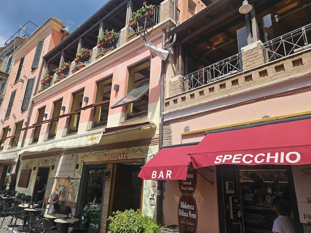 Il Ramo d'Oro_Nemi_slider_image_3