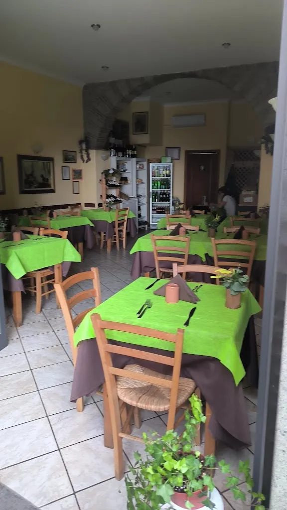 Trattoria dei Cacciatori da Tiberio_Nemi_slider_image_2