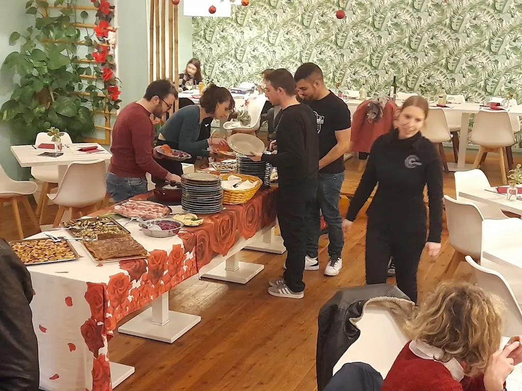 Cosbi pizzeria loungebar restaurant in Olevano Romano