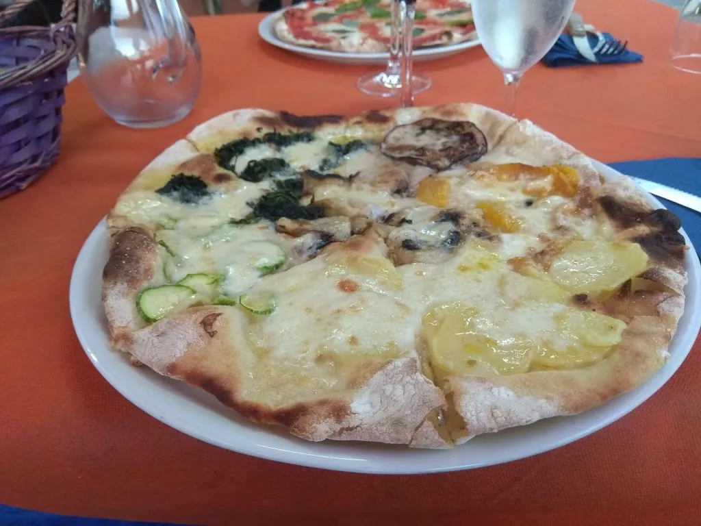 The Golden Rooster_Olevano Romano_slider_image_2