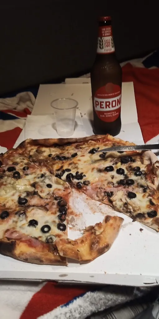 Flavio Lorenzin_Pizza mania_Oriolo Romano_review