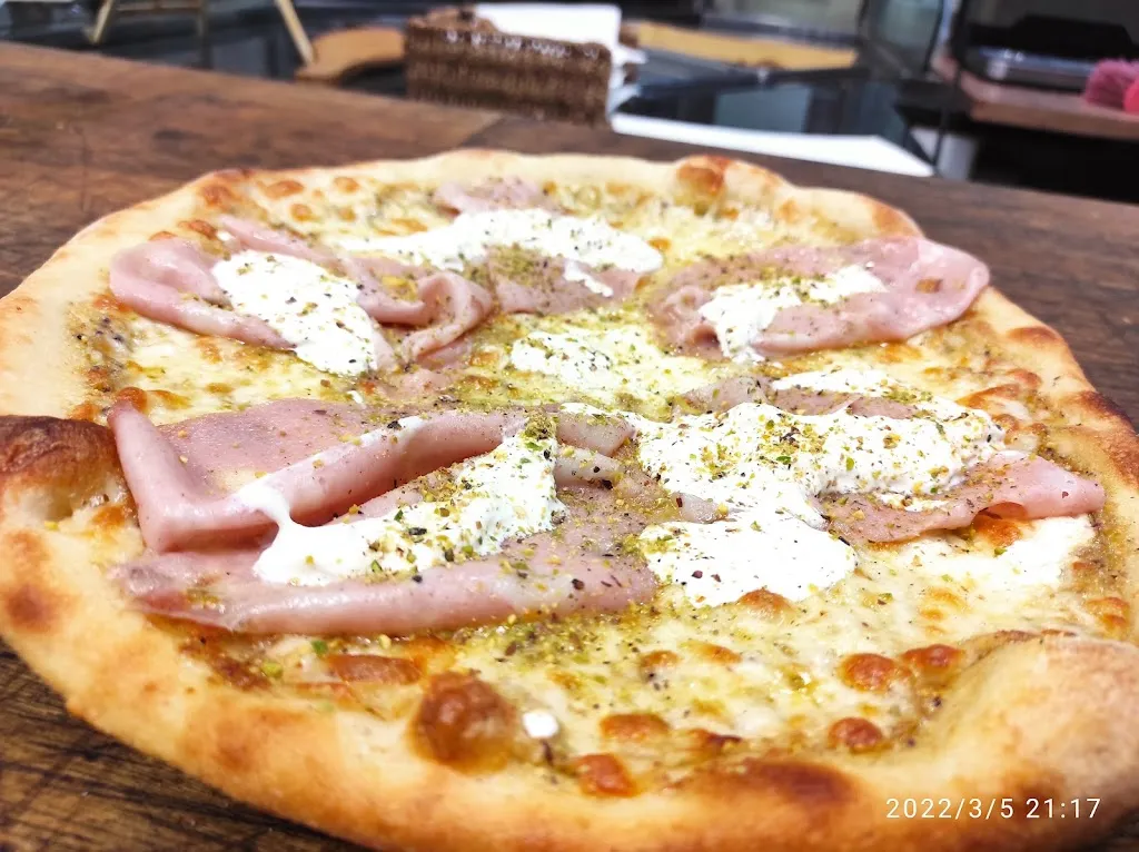 Pizza mania_Oriolo Romano_slider_image_2