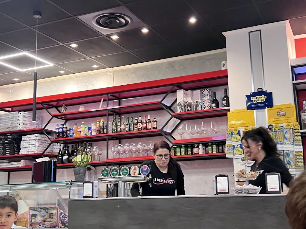 Ale Rodas_Infinity Orte_Orte_review