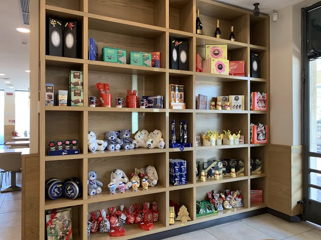 Nazimuddin Sikder_Bar Buffet Stazione Orte_Orte Scalo_review