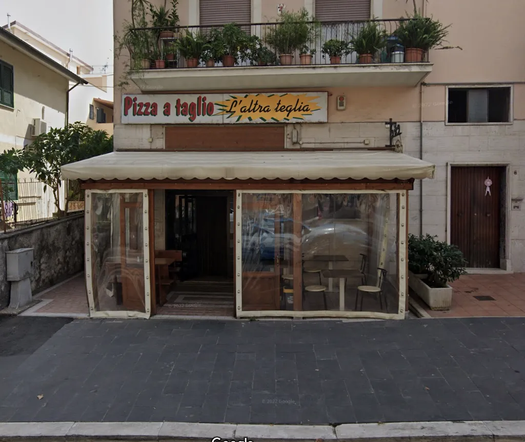 Pizzeria L'altra Teglia_Palombara Sabina_slider_image_1