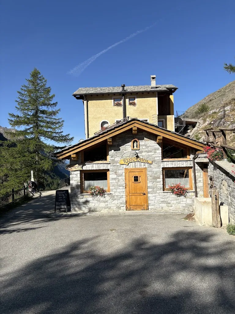 Giulia Rossi_Locanda Lac Place Moulin_Bionaz_review