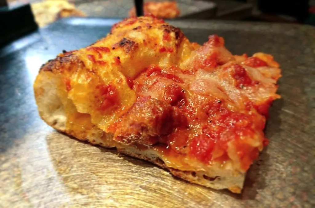 Pizza Ètoile 2_Osteria Nuova_slider_image_2