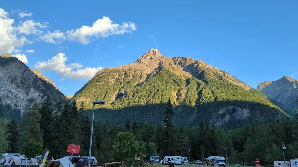 Miles Peacock_Camping Bar Ristorante Lac Lexert_Bionaz_review