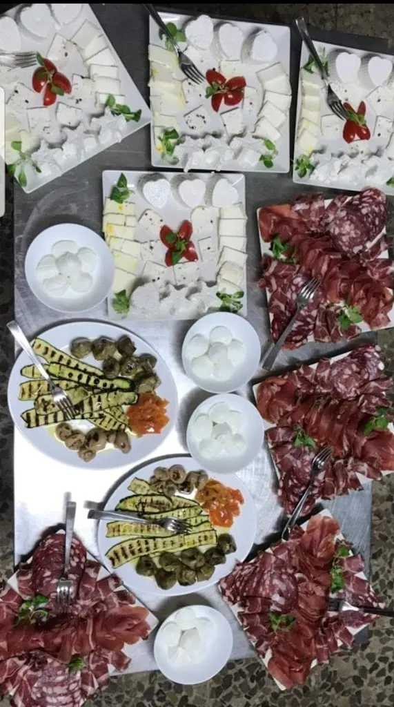 Pizzeria Nonno Vincenzo restaurant in Pescosolido