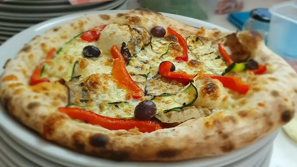 Pizzeria Nonno Vincenzo_Pescosolido_slider_image_2