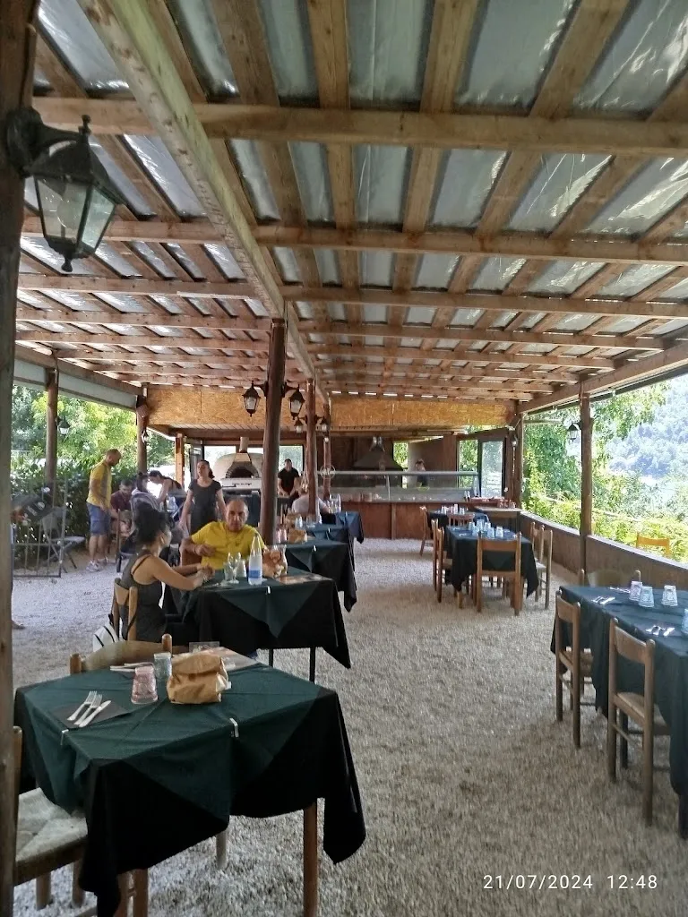 Bar-ristorante L’isola del salto_Petrella Salto_slider_image_1