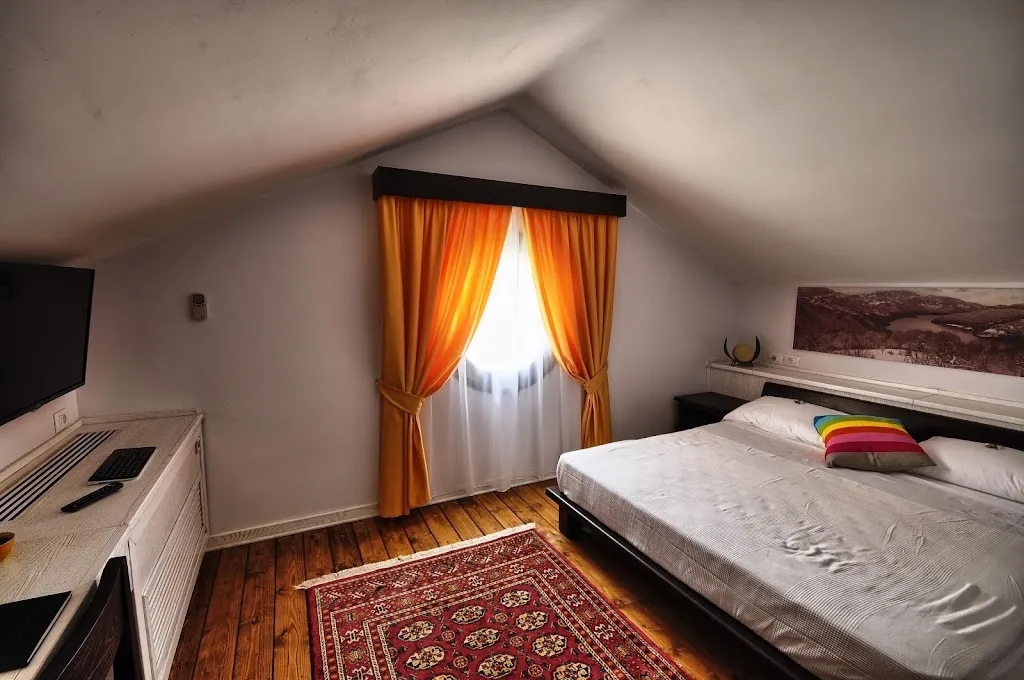 Ferrari Farm Società Agricola S.r.l._Petrella Salto_slider_image_3