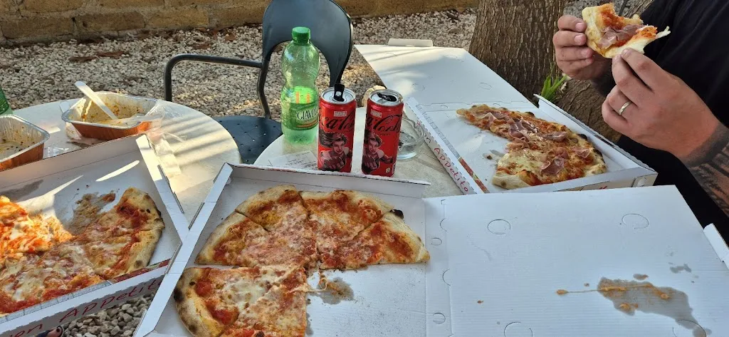 Menu_Pizzeria & Rosticceria ILLEGALE_Pescia Romana_image_4