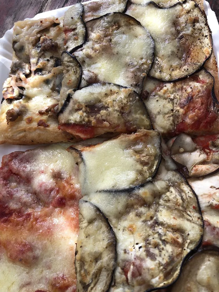 June Jung_Pizzeria La Bifora_Pescia Romana_review