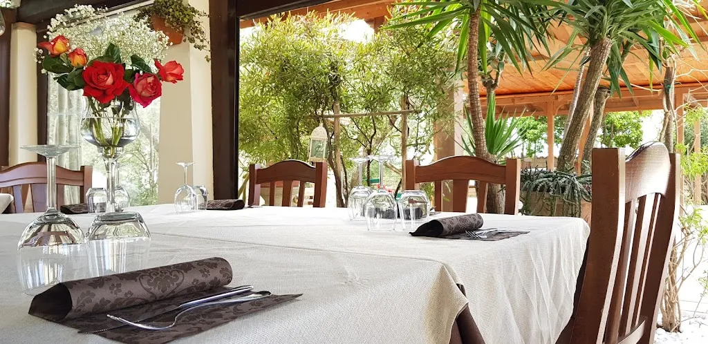 Podere Sant'Elena_Pescia Romana_slider_image_3