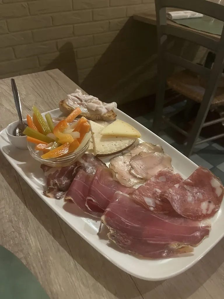 Osteria Moderna_Pescia Romana_slider_image_3