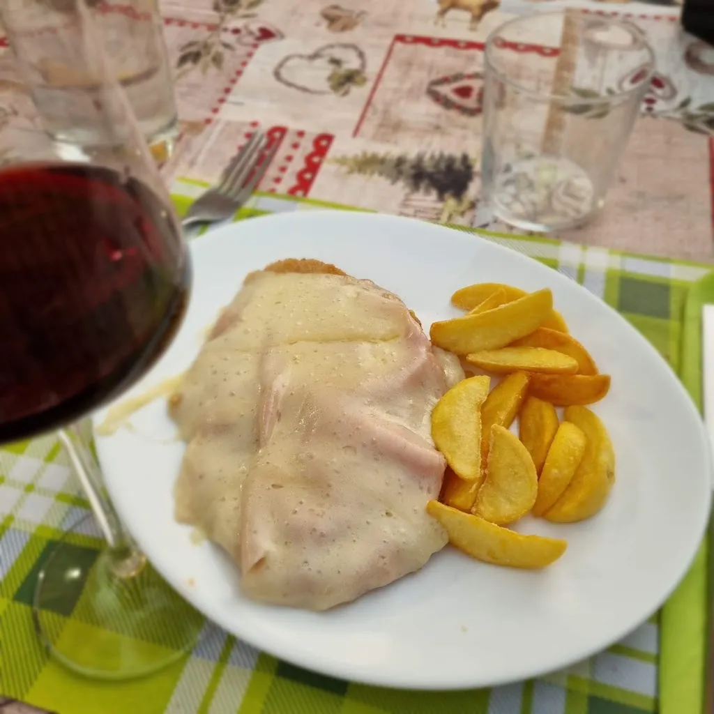 Leonardo Barbarini_Pret a Manger_Challand-Saint-Anselme_review