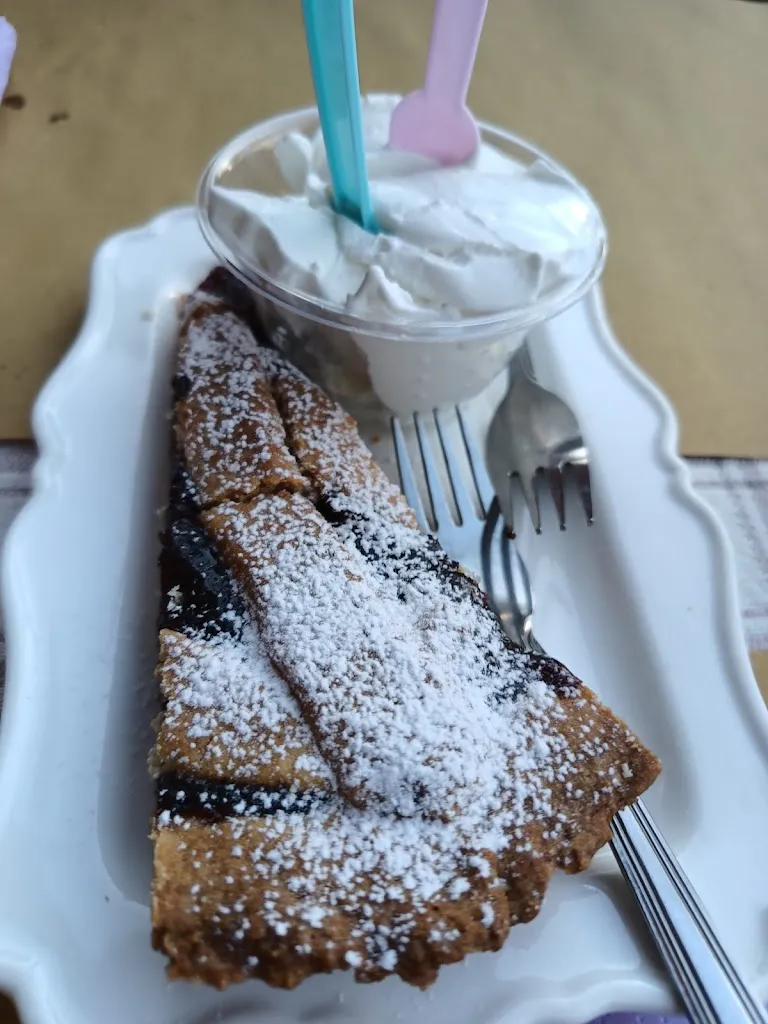 Rebecca _Pret a Manger_Challand-Saint-Anselme_review