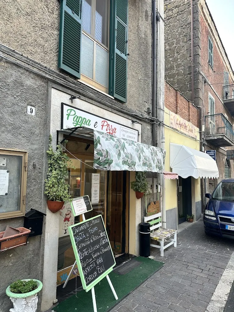 Pappa e pizza restaurant in Piansano