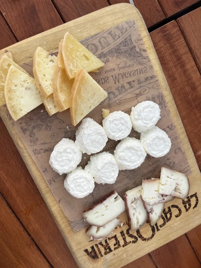 La Caciosteria di Lawrence_Picinisco_slider_image_2