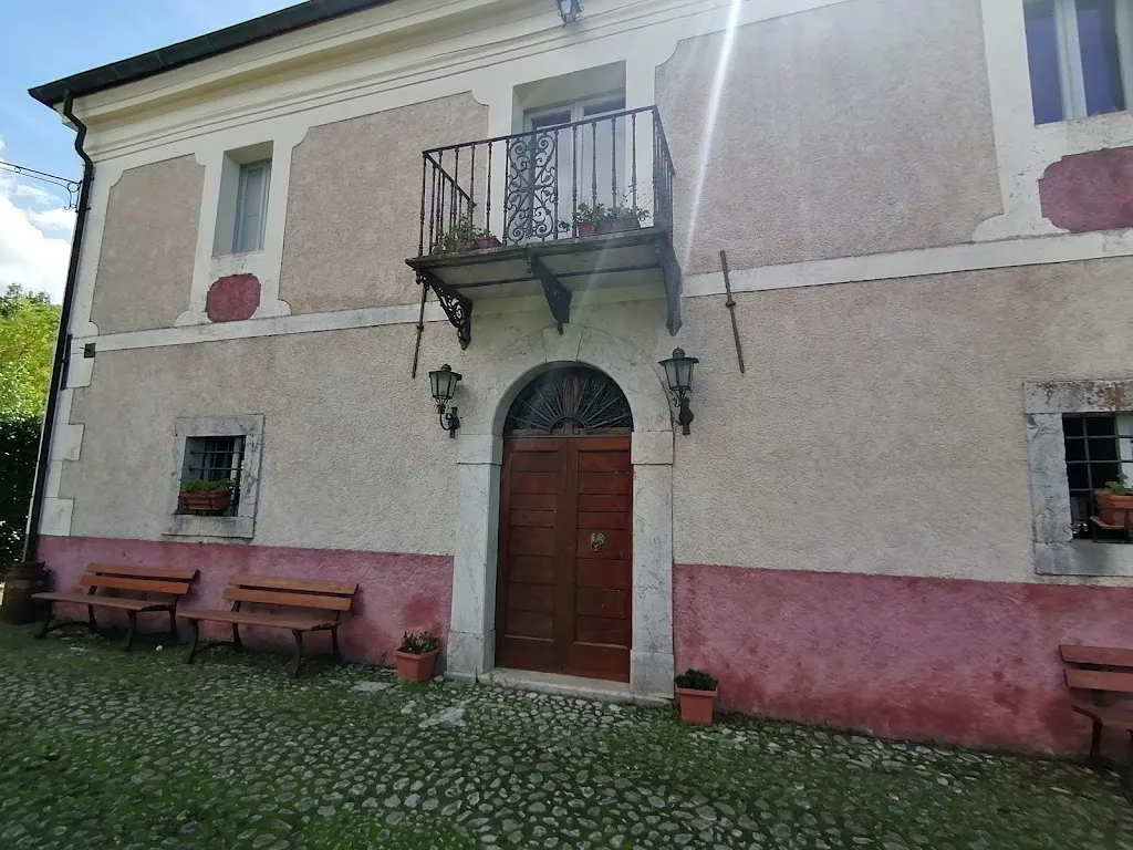 Joe Sidonio_Casa Lawrence_Picinisco_review