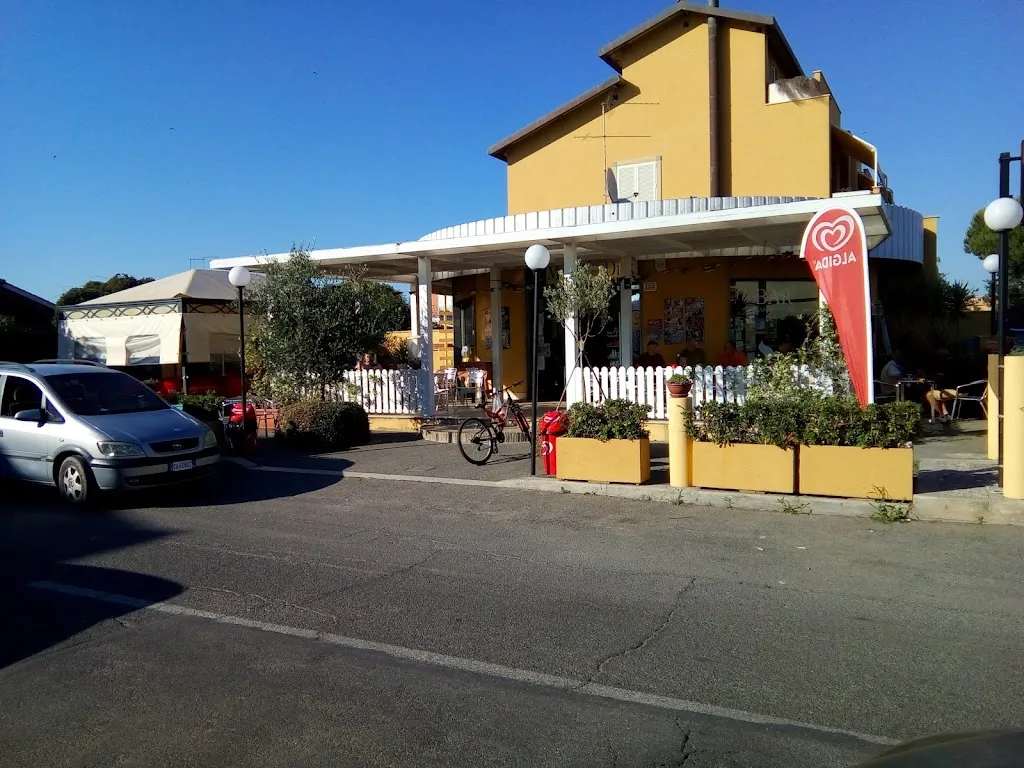 Moby Dick Bar restaurant in Passoscuro