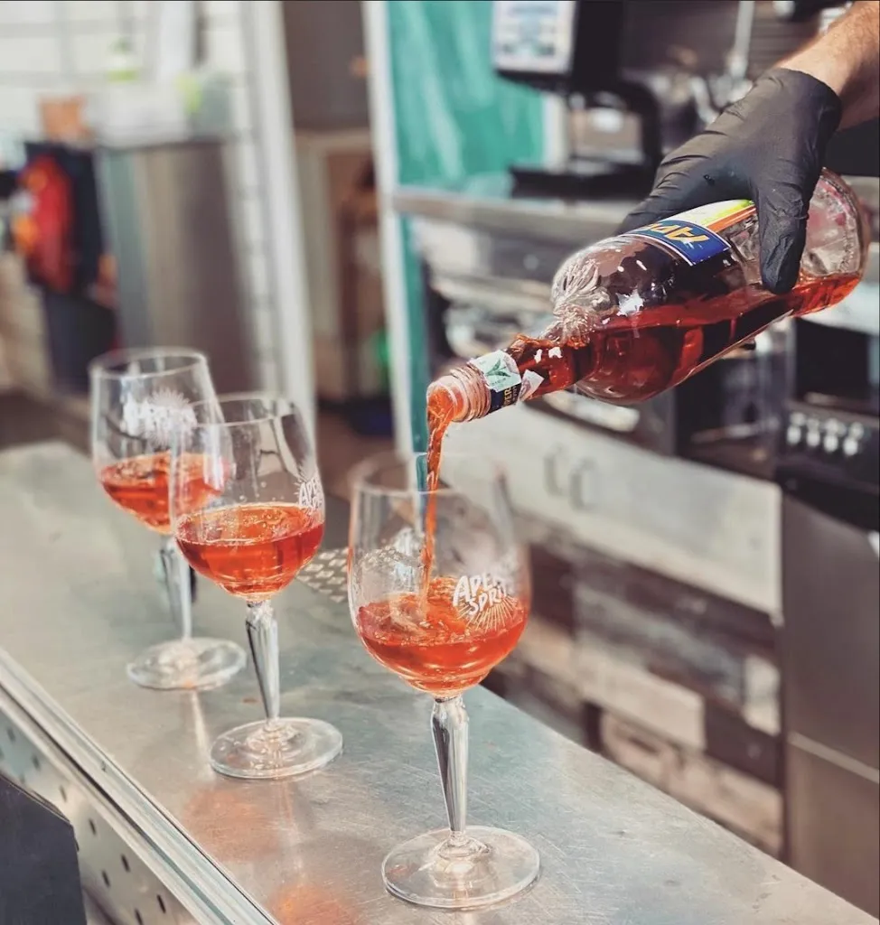 Moby Dick Bar_Passoscuro_slider_image_3