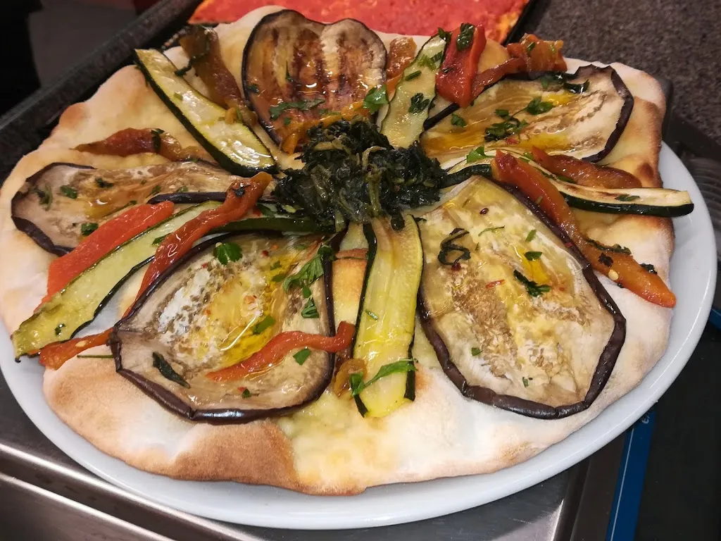 Pizzeria Ristorante Il Gabbiano_Passoscuro_slider_image_2