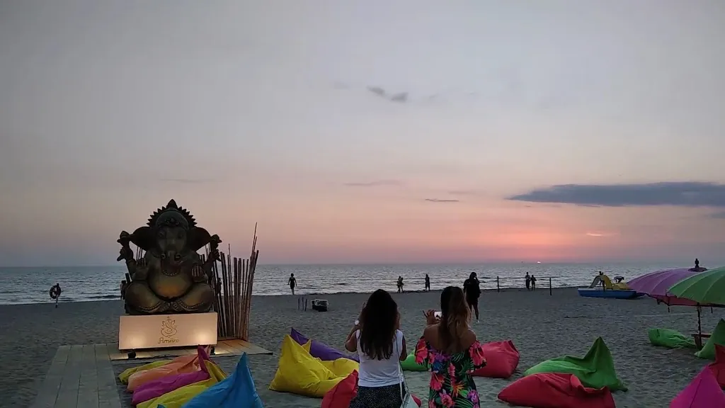 Amare Holi Beach_Passoscuro_slider_image_2