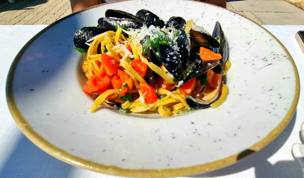 Alessandro PARIDE_Puntarossa Da Renatone_Passoscuro_reseña