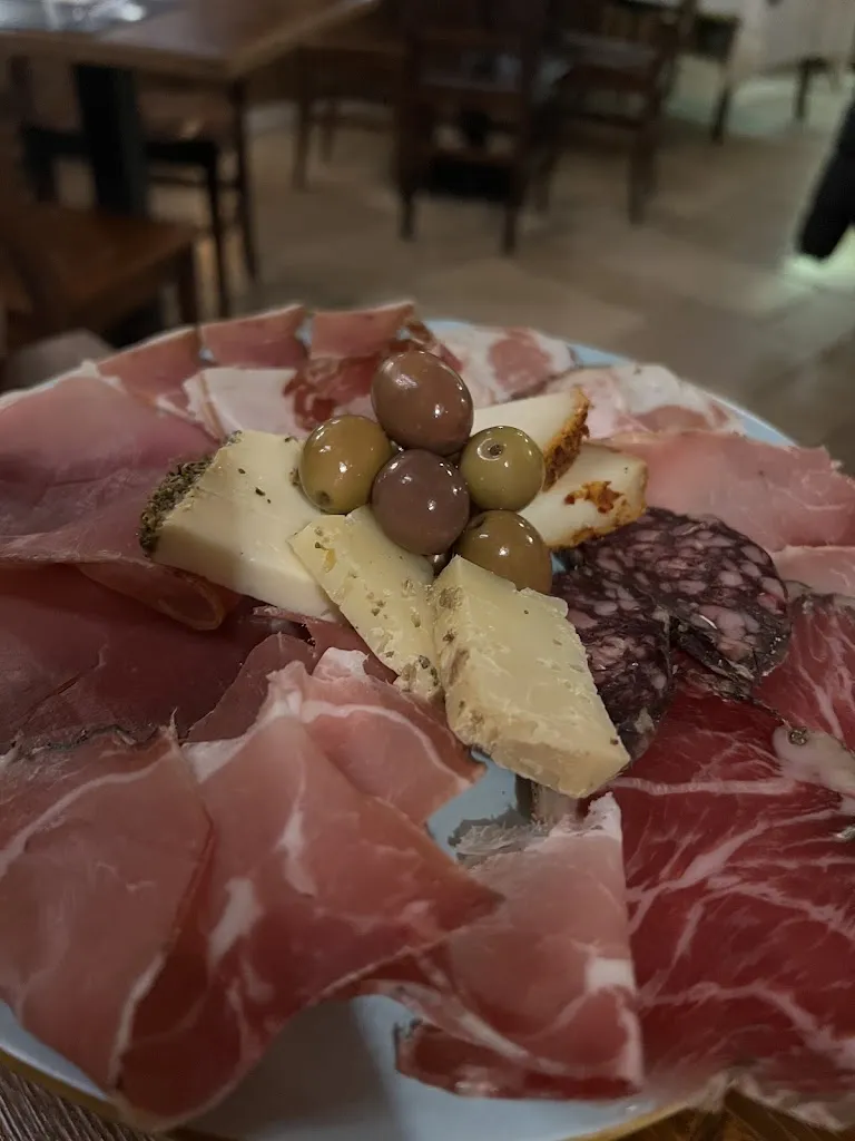 Marla Milana_La Leggenda_Pignataro Interamna_recensione