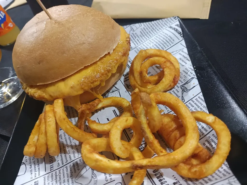 100% Ristorante Pizzeria_Pignataro Interamna_slider_image_3