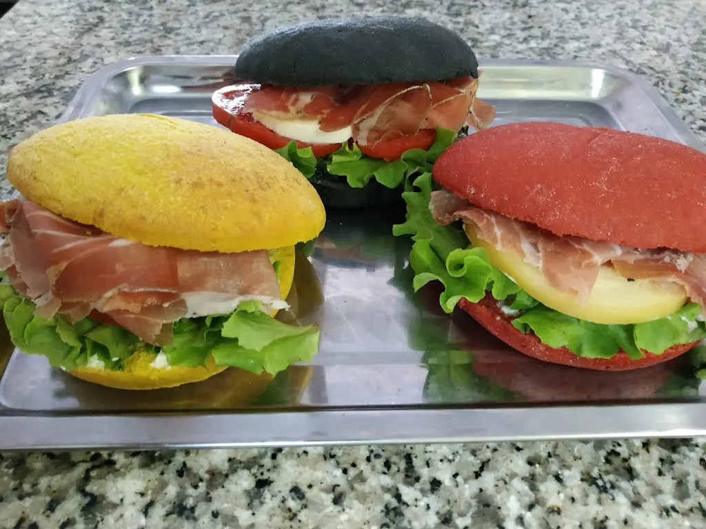 𝐃𝐀 𝐄𝐋𝐄𝐍𝐀 𝐋𝐀 𝐏𝐈𝐙𝐙𝐀 𝐋𝐈𝐄𝐕𝐈𝐓𝐎 𝐌𝐀𝐃𝐑𝐄_Piedimonte San Germano_slider_image_3