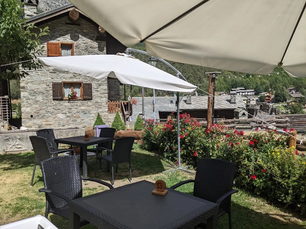 Agriturismo Dal Pioppo restaurant in Brusson