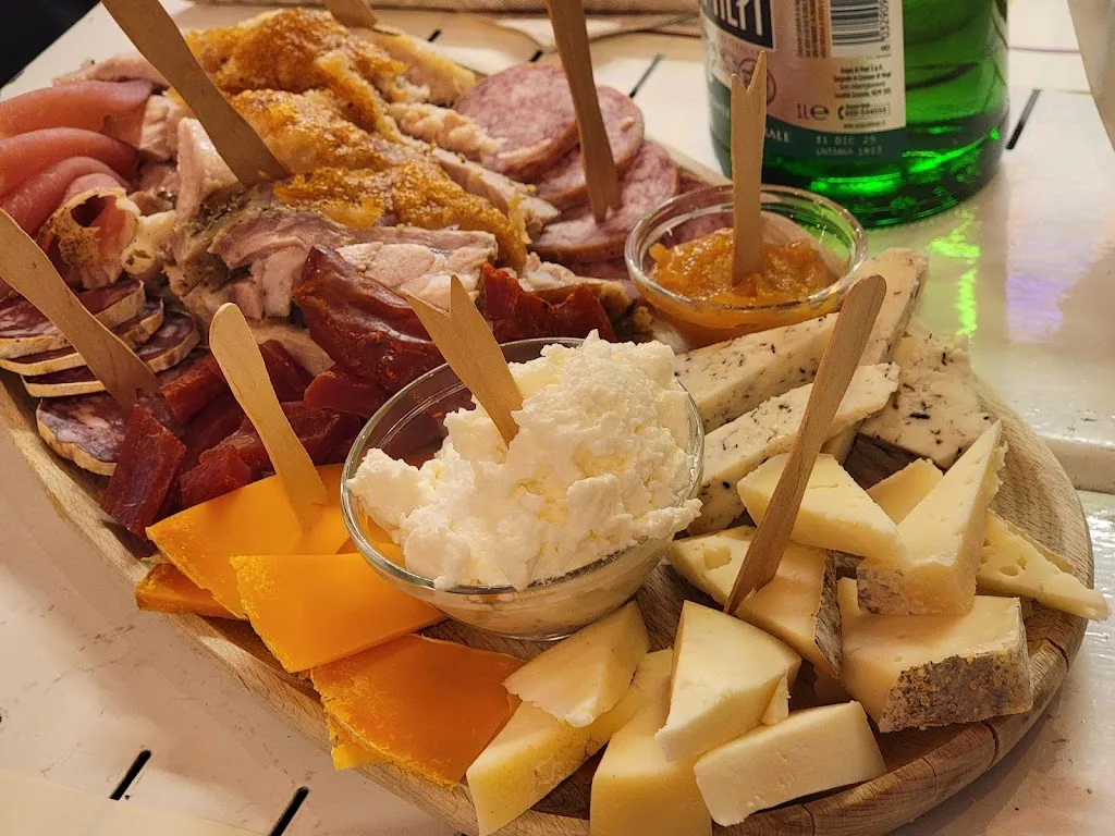 Osteria La Chianina_Poggio Catino_slider_image_2