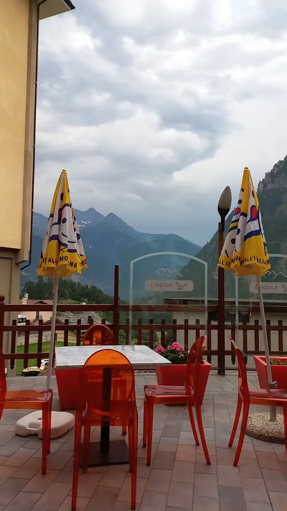 L'Aquila BAR RISTORANTE PIZZERIA_Brusson_slider_image_2