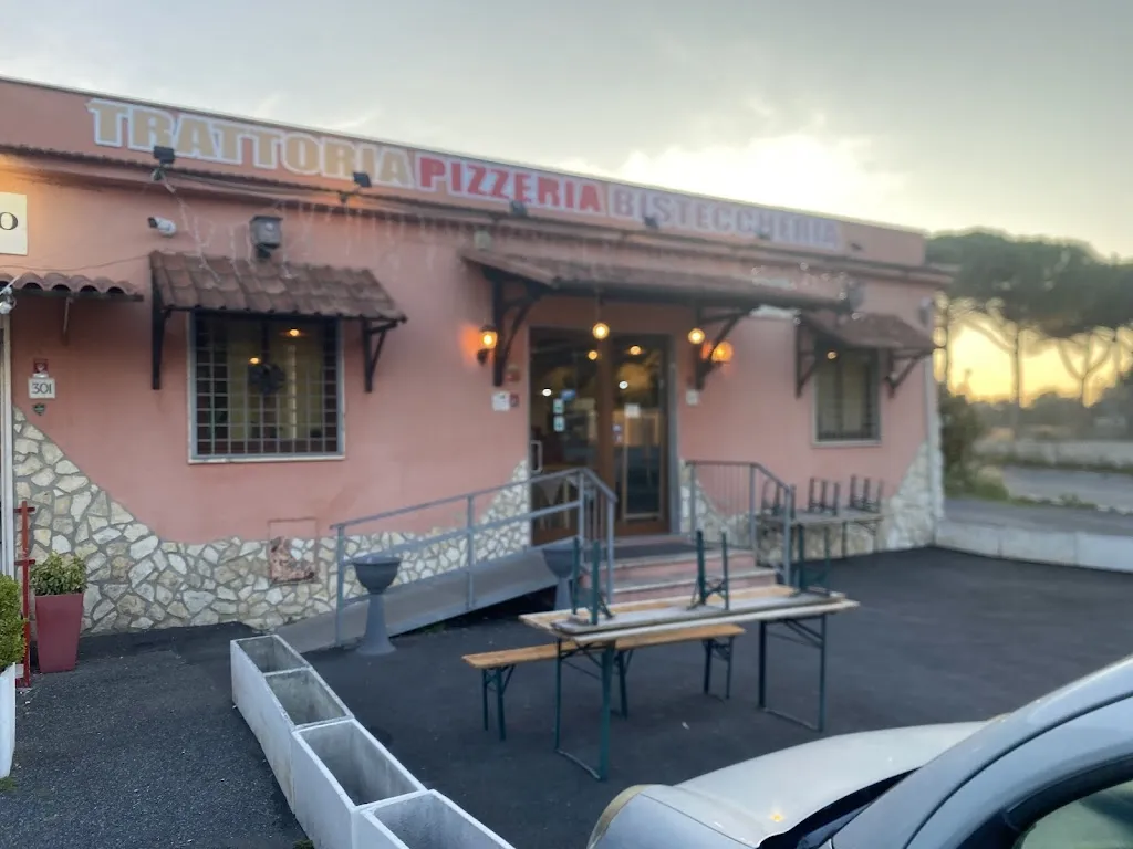 Trattoria Pizzeria Bisteccheria "dalla padella alla brace" restaurant in Ponte Galeria-La Pisana