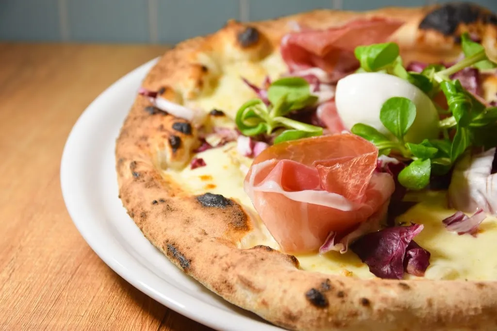 Arya_Pontecorvo_slider_image_3